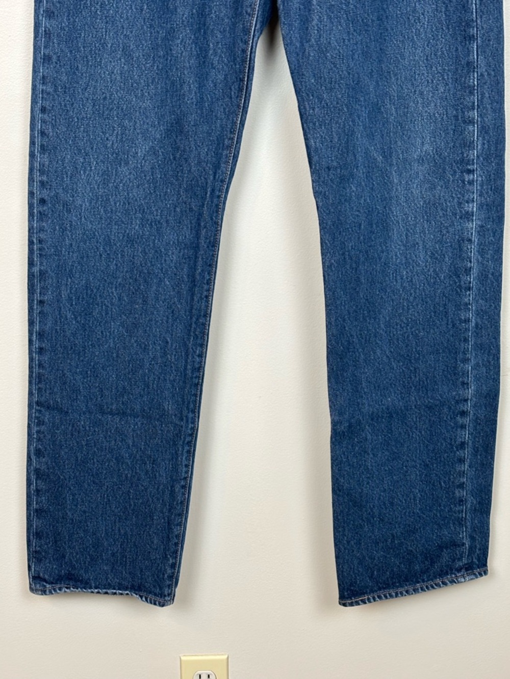 Levis Jeans Men 37x35.5 Blue 501 Straight Leg Dark Wash Button Fly Cotton Denim‎ - Picture 3 of 10